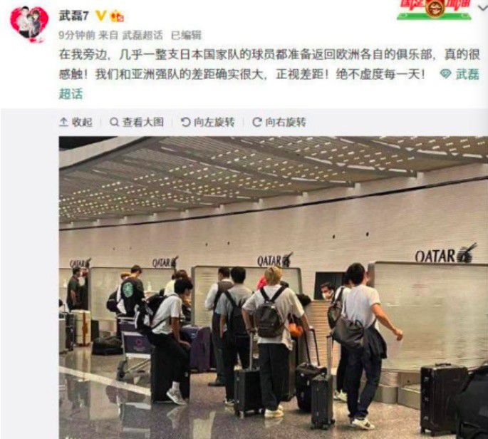 三分钟后，卧室门打开。